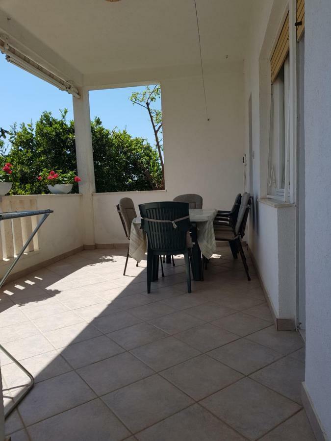 Apartment Tomy Trogir Exterior foto